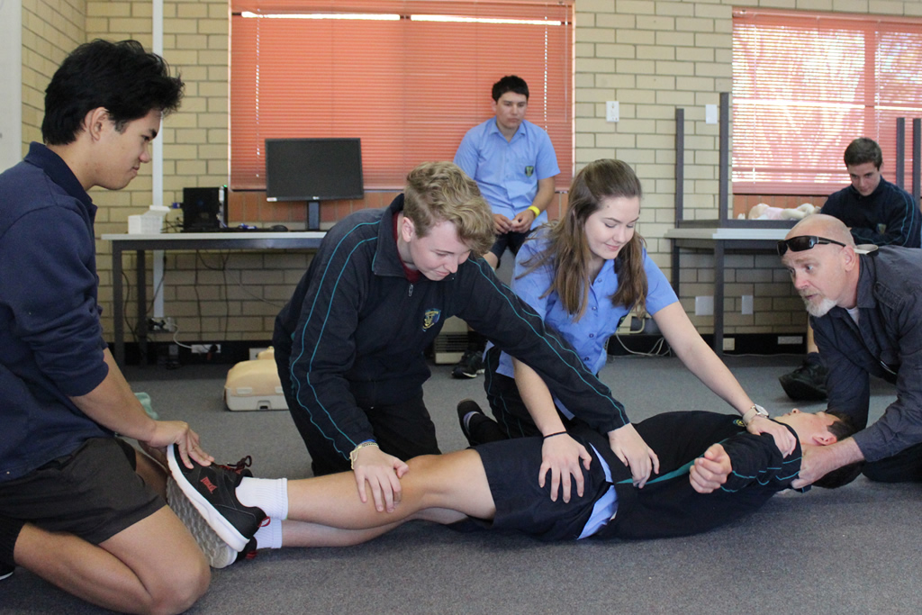 Year 11’s Providing First Aid